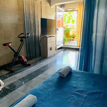 Studio Apartman Ivan * Задар